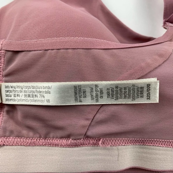 Victoria’s Secret Sports Bra 32D - Picture 8 of 9